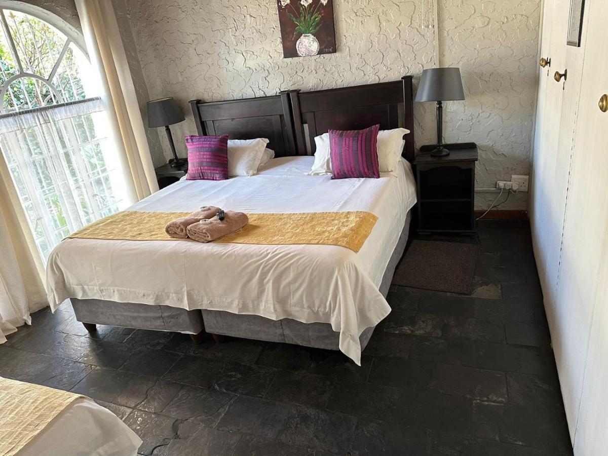 Just Tiffany Guest House & Conference Facility Potchefstroom Bagian luar foto