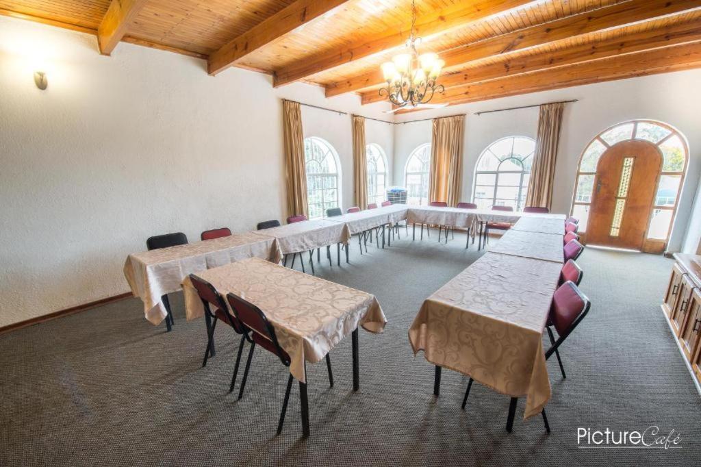 Just Tiffany Guest House & Conference Facility Potchefstroom Bagian luar foto