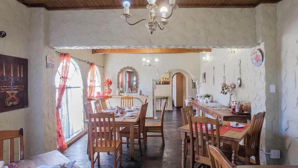 Just Tiffany Guest House & Conference Facility Potchefstroom Bagian luar foto